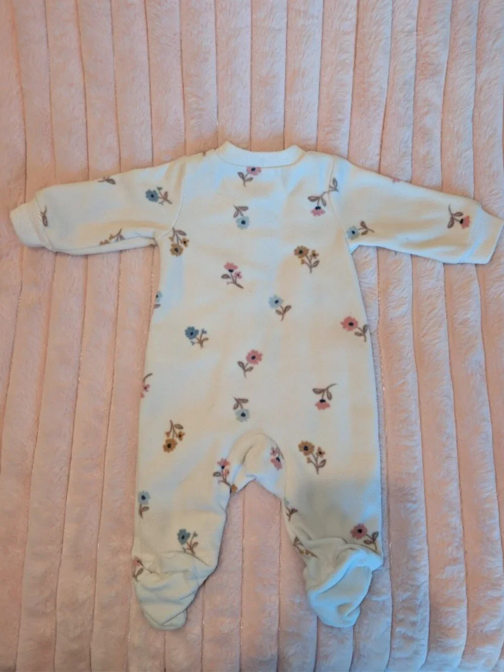 6 Carter's Newborn Baby Girl Bodysuits Winter Bundle